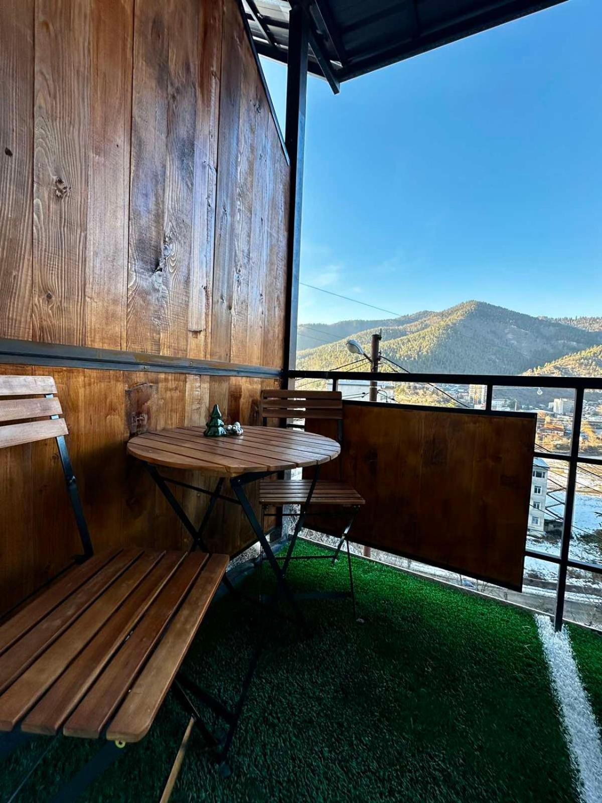 Woodland Borjomi Hotel ภายนอก รูปภาพ